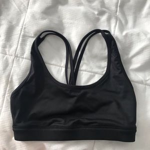 Ptula Sariya “Live it up” sports bra